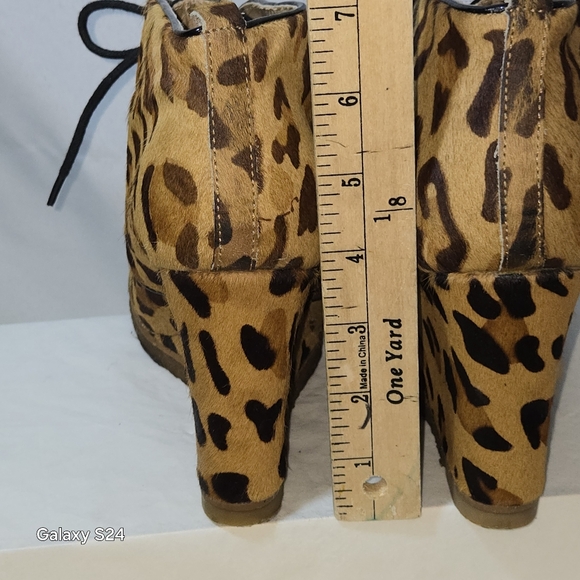 SHOEMINT WEDGE ANKLE BOOTIE PONY HAIR ROUND TOE  LACE UP JOLLY  HEEL 4" SIZE 6.5 - Picture 5 of 13